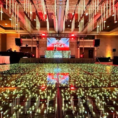 Pista de Baile estrellada 5x5 o 6x4 / 80 personas 